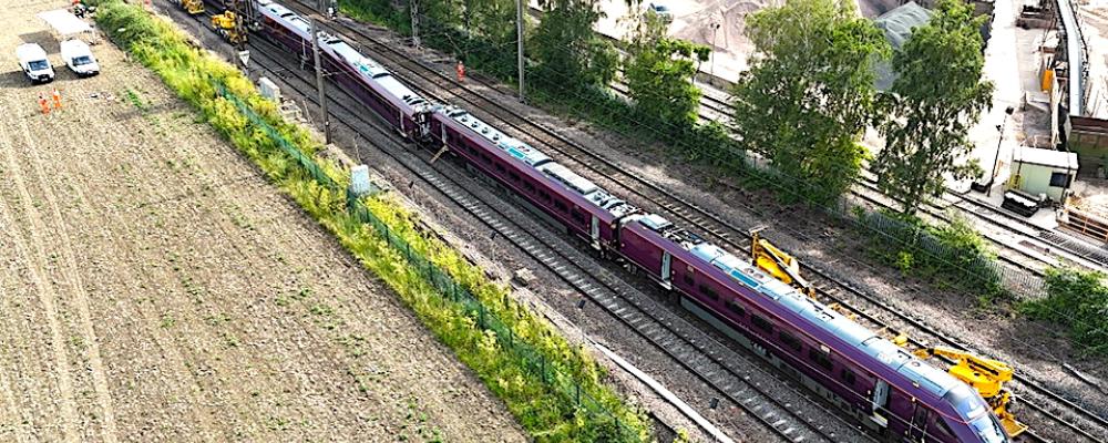 De inblandade tågen. Rail Accident Investigation Branchs bild av tågkollisionen i Bedford 2026. Foto publicerad av Wikipedia Commons Lic. Kredit: Elstow