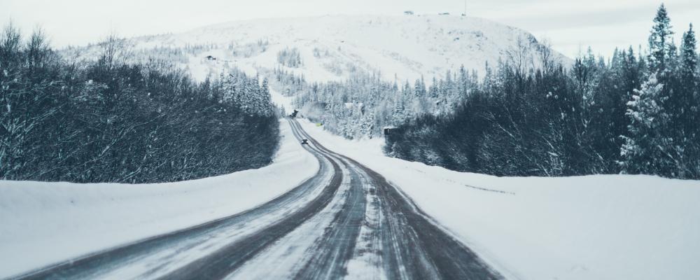 Målet är är max 133 omkomna i vägtrafiken år 2030. Foto: michael-odelberth/Unsplash