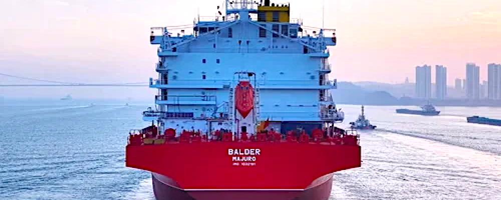 Utan ett globalt system riskerar rederierna att möta en mosaik av regionala regler. Det kan i praktiken innebära olika rapporteringskrav och avgifter beroende på var fartygen trafikerar. Foto: Klaveness Combination Carriers