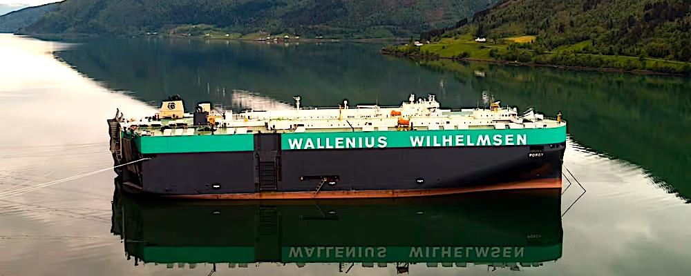 Företaget driver en stor flotta av så kallade roro-fartyg (roll-on/roll-off), som är särskilt utformade för att lasta och lossa fordon effektivt. Foto: Wallenius Wilhelmsen