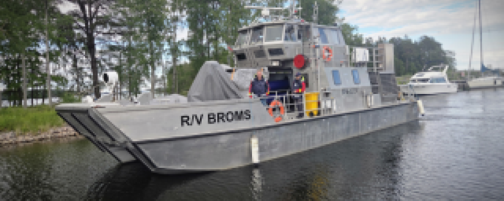 R/V Broms på Göta Kanal. Foto: Marko T Wramén.