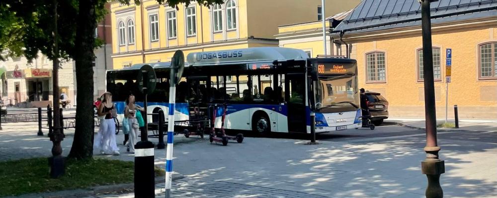 Buss i Örebro. Foto: Stina Wickenberg