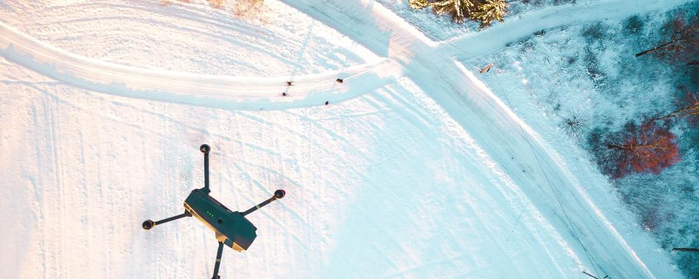 Drönare Foto: Erik Odiin/Unsplash