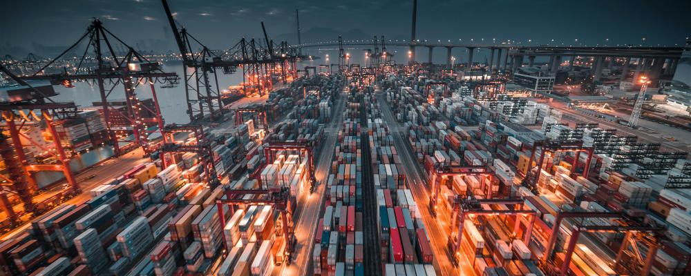 Fraktpriserna planar ut – men väntas stiga igen i november. Foto: Timelab/Unsplash