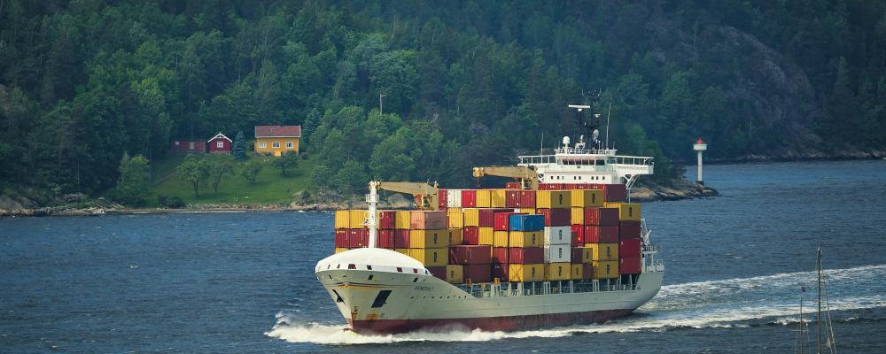 Klimatpaketet syftar till att nå målet om nettonollutsläpp av växthusgaser från internationell sjöfart till år 2050. Foto: Vidar Nordli-Mathisen/Unsplash