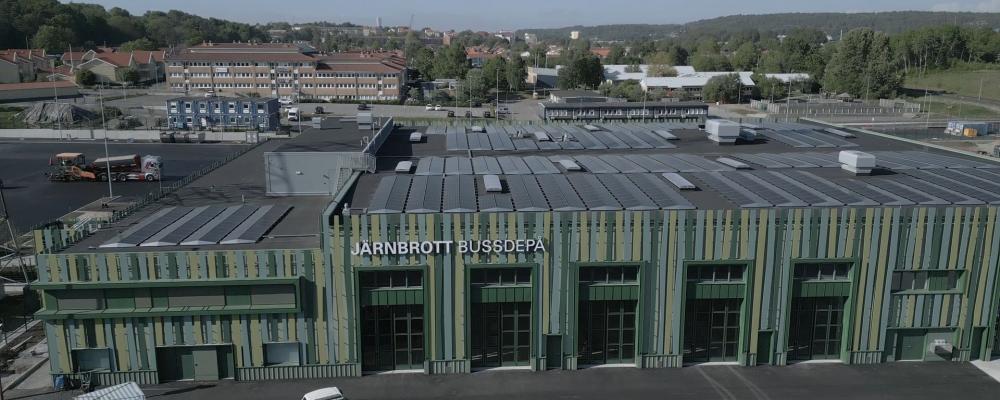 Den nya anläggningen i Järnbrott är byggd för enbart elbussar och markerar ett skifte mot mer hållbara transportlösningar i Göteborgs kollektivtrafik. Foto: Transdev