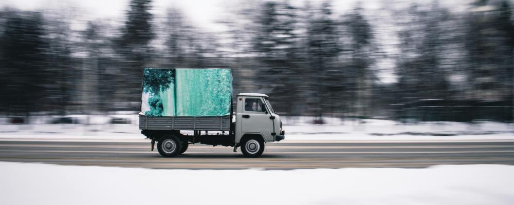 Under september registrerades 3 079 nya lätta lastbilar, en ökning med 17 procent. Foto: Nazar Sharafutdinov/Unsplash