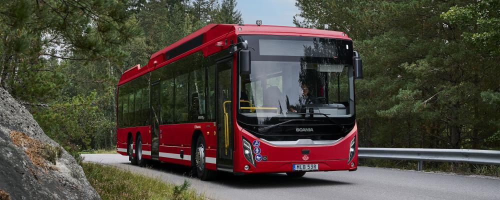 Trafikstart sker i juni 2027 och inför den beställs nu 91 elbussar av Scania som ska rulla i hemstaden.   Foto: Scania