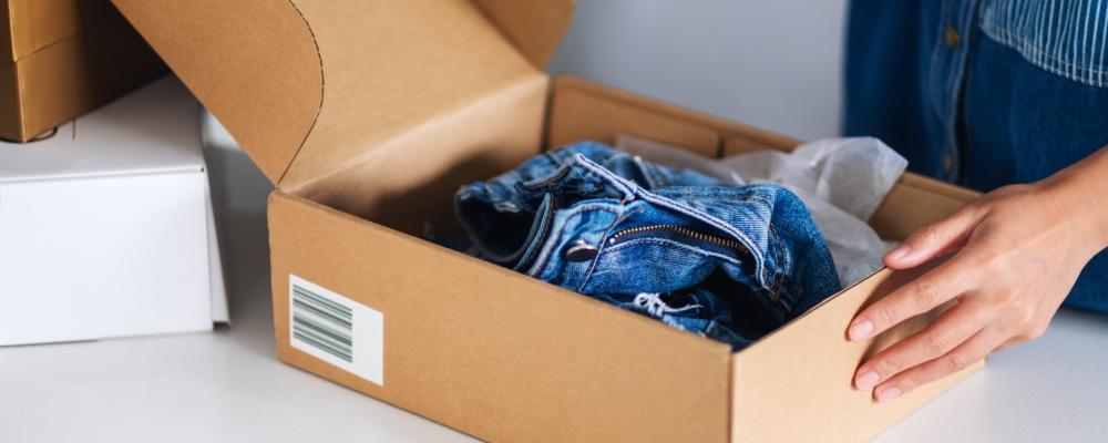 Second hand lyfter svensk e-handel Foto: Adobe Stock / Paketindex