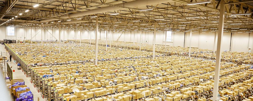 Sellpys lager i Rosersberg. Pressbild: Sellpy