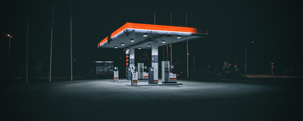 Energimyndigheten bedömer att försörjningen av bensin och diesel i Sverige är stabil både på kort och lång sikt. Foto: hans eiskonen/Unsplash