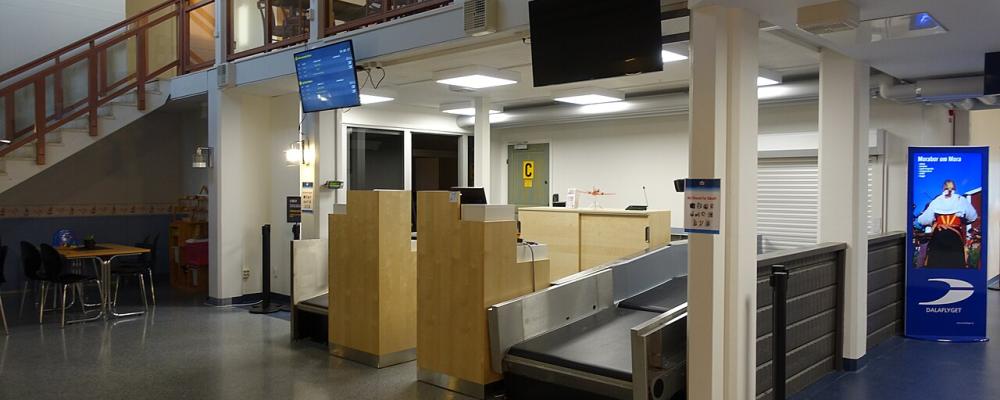 Incheckningsdiskar på Mora flygplats Foto: G och J /Wikimedia Commons/https://commons.wikimedia.org/wiki/File:2017-01-22_1223_Incheckningsdiskar_p%C3%A5_Mora_flygplats.jpg