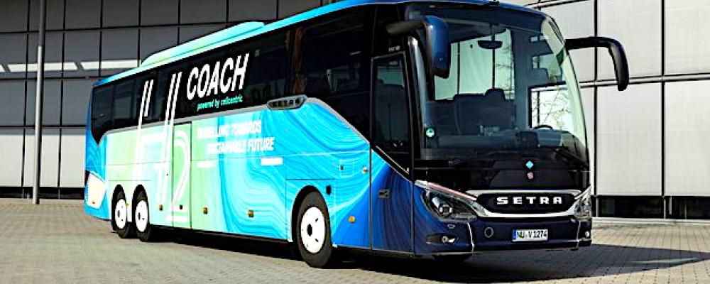 Med H2 Coach markerar Daimler Buses att även långfärdssegmentet är på väg mot elektrifiering. Foto: Daimler Buses