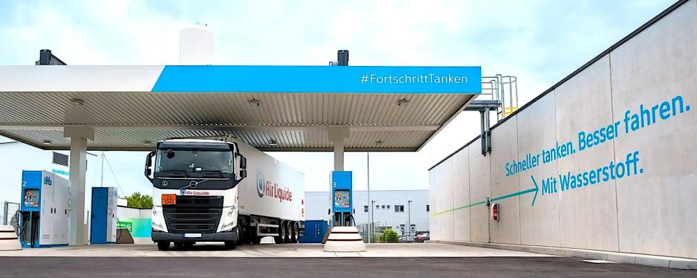 Gas från Trailblazer-projektet kommer att säljas vid tankstationer i tyska Rhen-Ruhr-regionen. Det är i dagsläget inte offentligt exakt när försäljningen inleds eller hur lång avtalsperioden är, men avtalet markerar starten på en ny fas för vätgasdrivna transporter i Tyskland. Foto: H2 Mobility