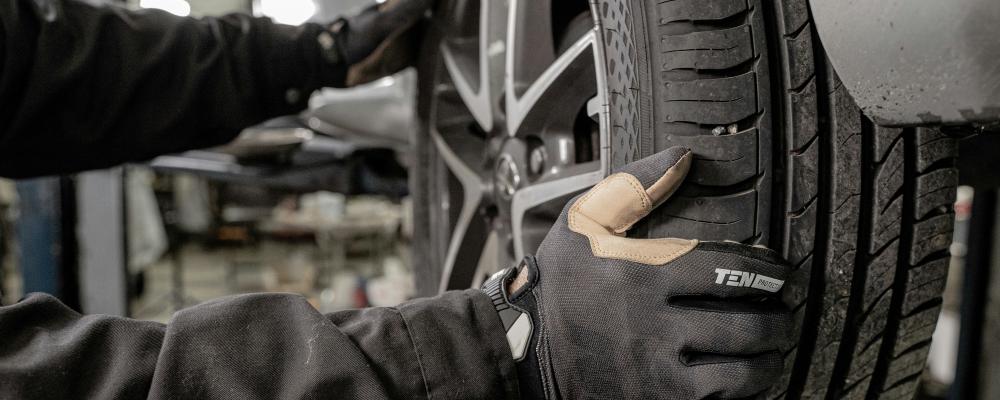 Körningarna sker dagligen på två slingor om 20 mil med start och mål i Linköping, i Östergötlands län. Totalt blir det 3200 mil på sex månader. Foto: Jimmy Nilsson Masth/Unsplash