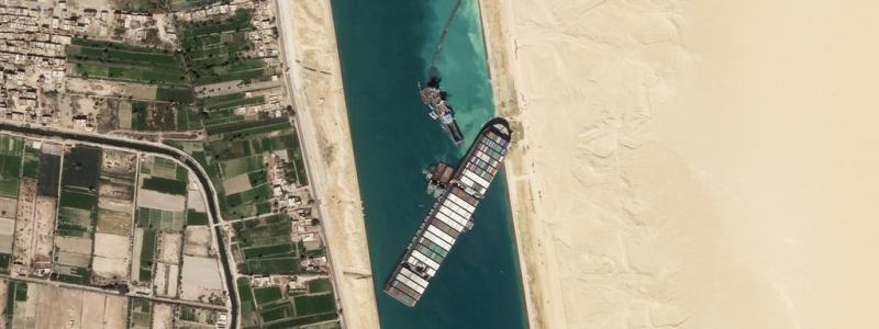 Planet Labs Inc.: En satellitbild som visade hur Ever Given blockerade kanalen. Arkivbild.