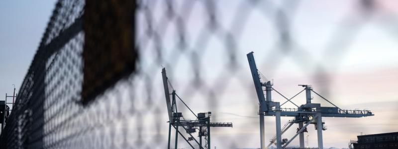 Jessica Gow/TT: Hamnarbetarförbundet lägger ett nytt varsel om blockad av ryska fartyg. Arkivbild.