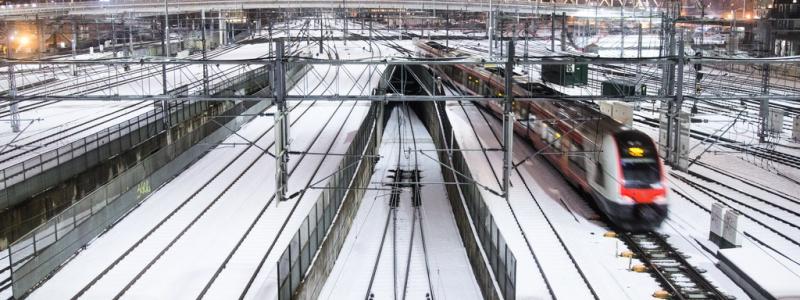 Audun Braastad/NTB/TT: Det skulle bli dyrt att bygga höghastighetstågbana till Oslo, men det skulle ersätta en halv miljon flygresor. Arkivbild.