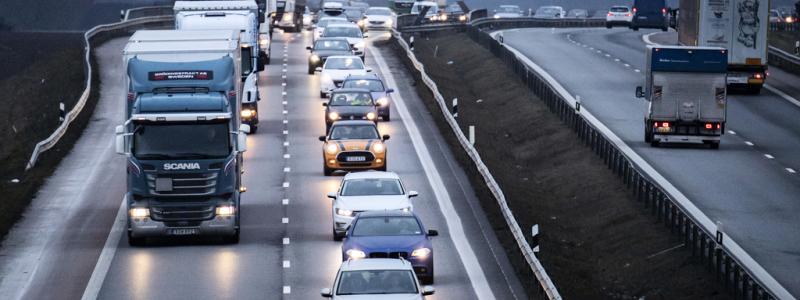 Johan Nilsson/TT: Även tunga transporter kan bli lönsamma med eldrift enligt en studie. Arkivbild.