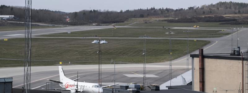 Fredrik Sandberg/TT: Stockholms stads styrande partier Socialdemokraterna, Vänsterpartiet och Miljöpartiet vill bygga tusentals bostäder på det som i dag är Bromma flygplats. Arkivbild.