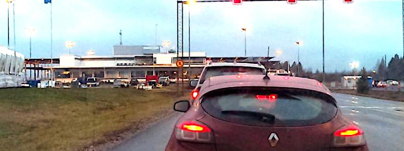 Stopp igen vid finsk-tyska gränsen. Bilden visar köande bilar vid gränsstationen Vaalimaa. Foto: Wikimapia, kredit:Tievirasto