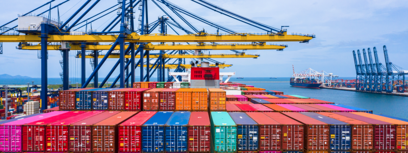 Ivanti Neurons för IIoT automatiserar och förbättrar leveranskedjans processer. Arkivbild
