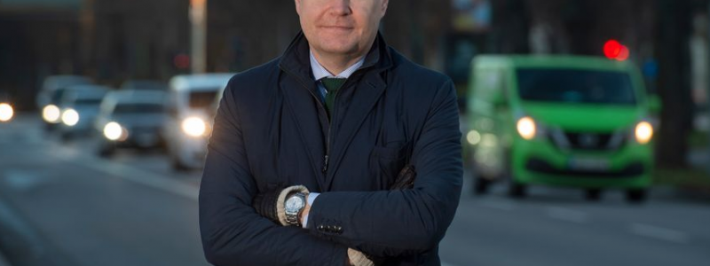 Sverige har nu världens högsta dieselpris vilket inte är rimligt, menar Marcus Dahlsten, vd Transportföretagen. Foto: Transportföretagen