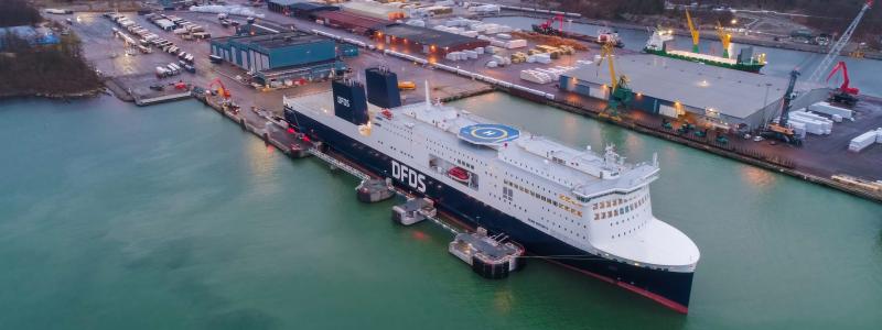 Aura Seaways i Karlshamns hamn. Foto: DFDS