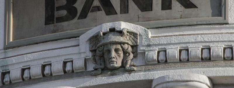 Bankfasad. symbolbild. Foto: JamesQube/ Creative Commons Lic.