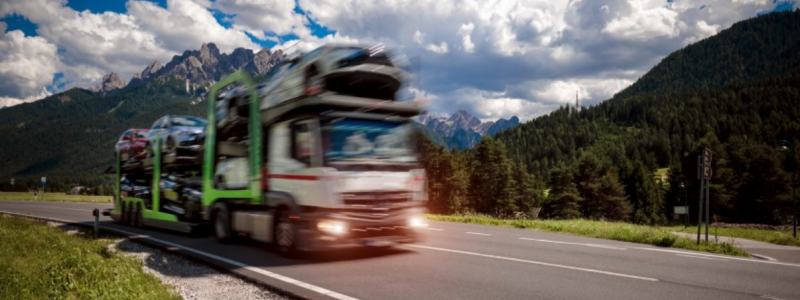 2023 rekordår för exporten av begagnade personbilar. Foto: Trafikanalys