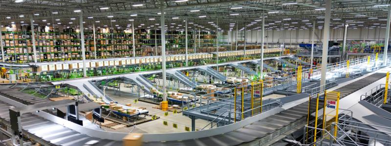 På Brings terminal i Jönköping finns en sorteringsmaskin från Fives Intralogistics. Nu står det klart att en sorteringsmaskin från samma leverantör ska installeras på den nya terminalen i norra Stockholm. Foto: Bring