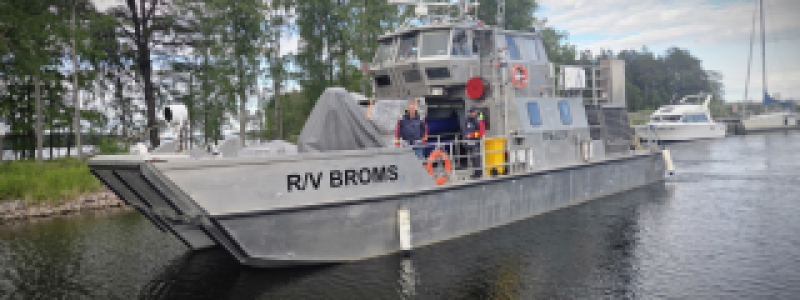R/V Broms på Göta Kanal. Foto: Marko T Wramén.