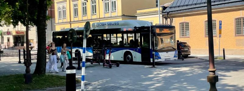 Buss i Örebro. Foto: Stina Wickenberg