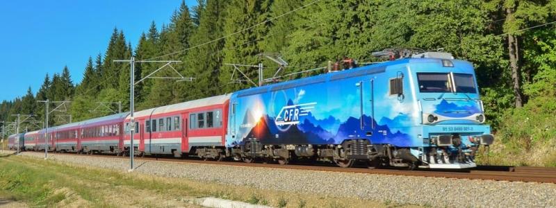 Rumänskt regionaltåg på väg. Foto: CFR Călători,