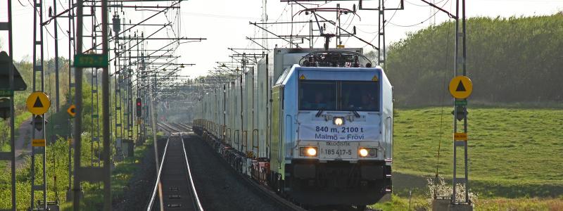Provtågets längd var 838 meter och körde mellan Malmö och Frövi.  Foto mellan Stehag och Höör.  Fotograf: Magnus Backman, Trafikverket.