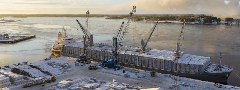 Totalt omfattar leveransen 48 200 kubikmeter sågade trävaror. Foto: Fredrik Larsson