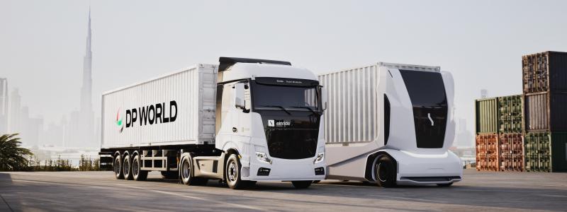 Med start i Jebel Ali Port, den tionde mest trafikerade hamnen i världen, kommer samarbetet omfatta hela Einrides erbjudande, med en flotta av eldrivna tunga fordon, autonoma pilotprojekt, laddinfrastruktur och integration av den AI-drivna operativsystemet Einride Saga, som styr hela ekosystemet. Foto: Einride