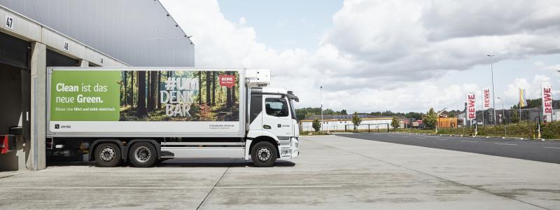 Einride och Fraunhofer ISI analyserade över 38 000 transporter och driftsmönster för över 200 fordon som trafikerar för dagligvarukedjan REWE, med över 500 leveranspunkter inom en radie på 230 km från två distributionscentraler i Berlinområdet, Tyskland. Foto: Einride