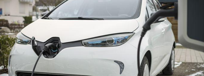 Regeringen inrättar en elektrifieringskommission som ska identifiera åtgärder som kan öka takten i elektrifieringen på transportområdet. Arkivbild