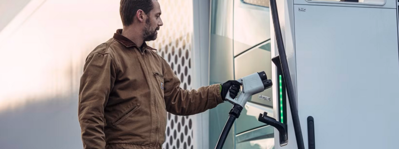 Möjligheterna för tunga transporter att elektrifieras ökar.  Foto: OKQ8