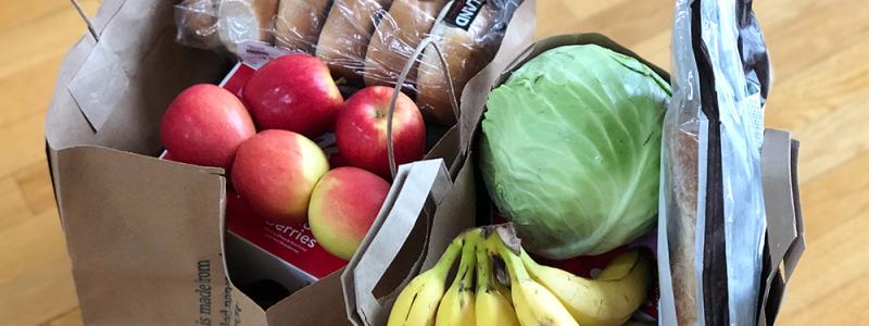 Resultaten visar att om fler konsumenter handlar mat på nätet kan klimatutsläppen minska med mellan 2,4 och 6 procent – men bara om distributionen sker med eldrivna fordon. Foto: IVL