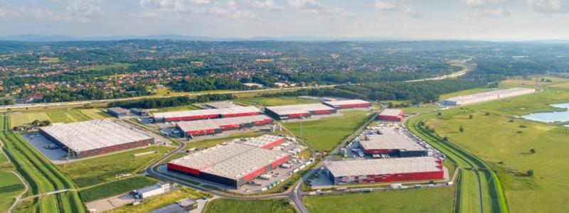 En av 7R:s logistikanläggningar i Polen. Foto: Nrep