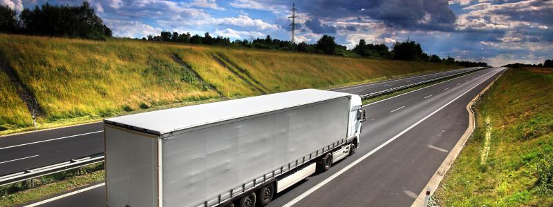 Avlastare, tredjepartslogistiker och transportmäklare använder 3G:s plattform för att optimera inrikes vägtransporter med verktyg för planering, klassificering, konsolidering och ruttplanering som täcker hela livscykeln för transporterna. Foto: Adobestock/Descartes