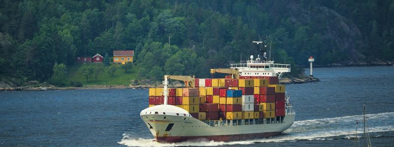 Klimatpaketet syftar till att nå målet om nettonollutsläpp av växthusgaser från internationell sjöfart till år 2050. Foto: Vidar Nordli-Mathisen/Unsplash