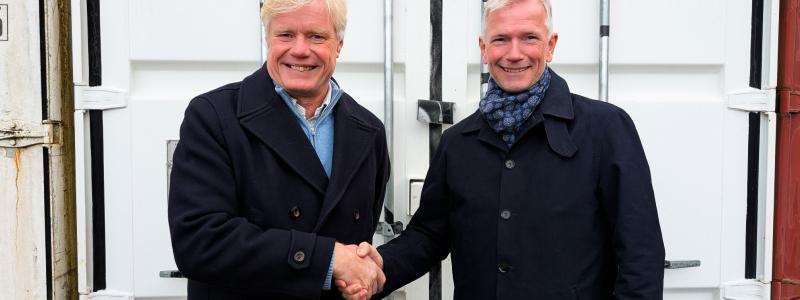 Øyvind Degnes, VD för Container Norway Utleie AS, Fredrik Hermansson, Business Development Manager på Greencarrier AB Foto: Greencarrier
