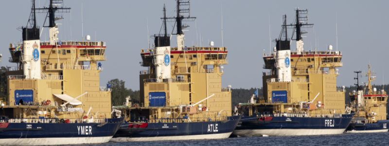Sjöfartsverket har sex egna isbrytare: Ale, Atle, Frej, Ymer, Oden och Idun. Även Sjöfartsverkets arbetsfartyg Baltica och Scandica har isbrytarförmåga och ingår i isbrytningsverksamheten som hjälpisbrytare. Foto: Sjöfartverket