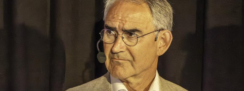 Roberto Maiorana, generaldirektör för Trafikverket, under Almedalsveckan 2025. Foto: Bene Riobó/Wikimedia Commons/https://commons.wikimedia.org/wiki/File:Roberto_Maiorana.jpg