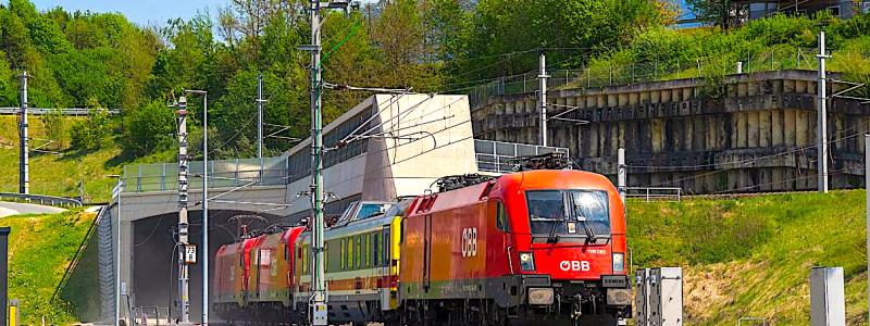 Nedräkningen har börjat: Den 14 december 2025 tas Koralmbanan mellan Graz och Klagenfurt i drift och markerar därmed början på en ny era för södra Österrike. Dags för en överblick över de många imponerande inslagen längs den nya järnvägssträckan.