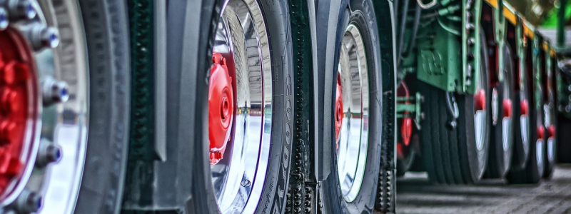 Under fjärde kvartalet 2023 minskade de svenska tunga lastbilarnas transportsträcka med 95 miljoner kilometer. Arkivbild