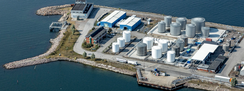 Driftstart av den nya cisternern och kajen planeras till början av 2026. Foto: Wibax